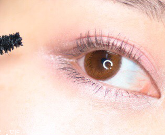 桃花眼妝容好看嗎？桃花眼妝容教程