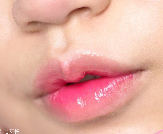 桃花眼妝容好看嗎？桃花眼妝容教程