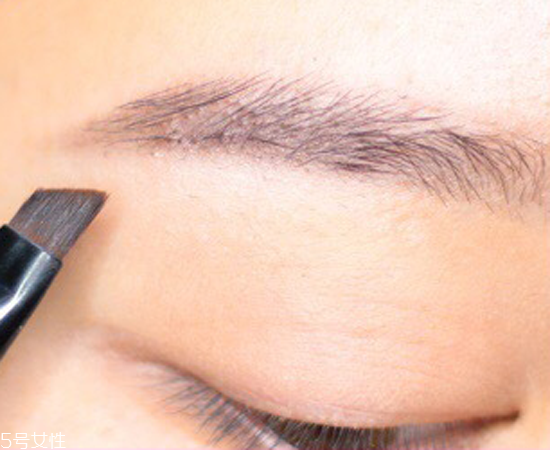 桃花眼妝容好看嗎？桃花眼妝容教程