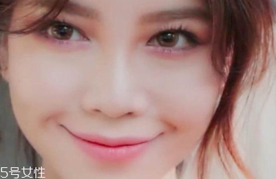 冬天眼影適合什么顏色？黃皮選擇南瓜色的理由