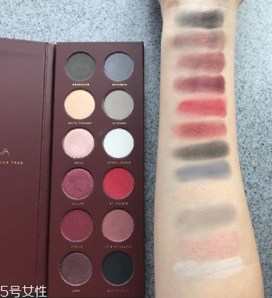 zoeva眼影多少錢？zoeva queens guard眼影盤試色