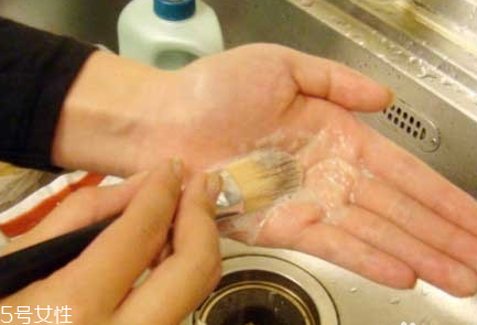 小馬毛化妝刷好不好？化妝刷收納