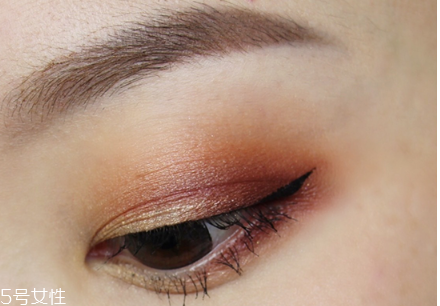 冬天眼影適合什么顏色？黃皮選擇南瓜色的理由