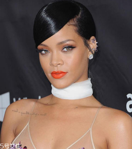 南瓜色眼影怎么畫？南瓜色眼妝畫法教程