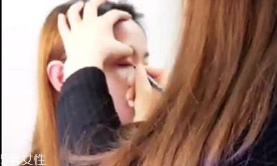 內(nèi)雙怎么畫眼線？?jī)?nèi)雙眼皮畫眼妝技巧