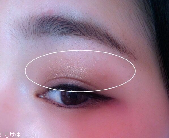 內(nèi)雙怎么畫眼線？?jī)?nèi)雙眼皮畫眼妝技巧