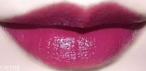 唇膏出水是變質了嗎？只是高溫熱出汗