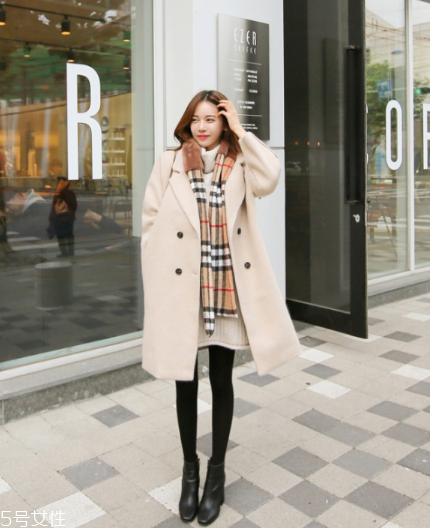 格子圍巾怎么搭配？瞬間打破冬日沉悶感