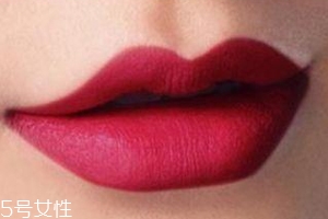 啞光唇色不適合哪類人？唇薄避免使用啞光色