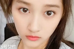 薄唇怎么畫唇妝？利用技巧打造完美唇色