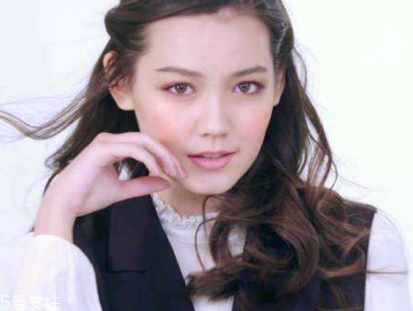 楓葉妝要掌握哪些要點(diǎn)？顯白又不挑皮