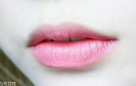 西柚色眼影怎么畫？教你畫高冷女神妝容