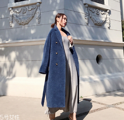 大衣要買大一號(hào)嗎？不只是顯瘦顯高那么簡(jiǎn)單