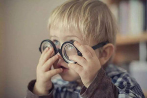 哪些因素會(huì)影響寶寶的視力？8大因素需注意