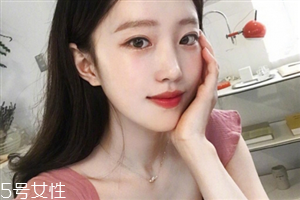 眼影需要卸妝嗎？閃亮海灘眼妝教程