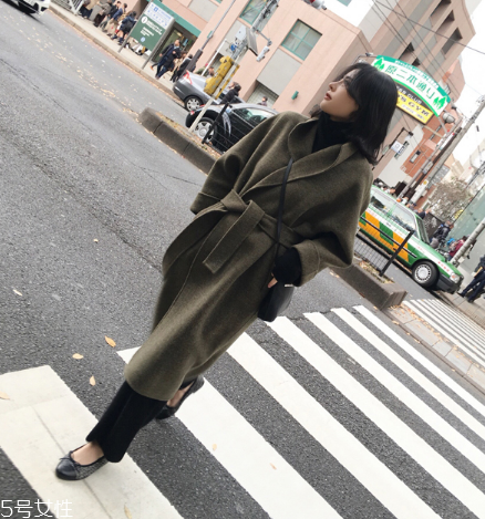 大衣為什么容易起球？四個妙招教你輕松解決