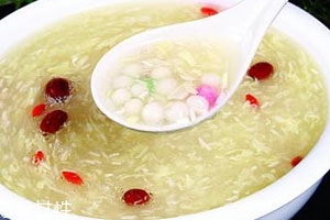 米酒湯圓放多少米酒 按照1:2比例 米酒湯圓放多少米酒 按照1:2比例