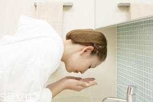 洗臉時(shí)一定要順時(shí)針嗎？只是一種習(xí)慣