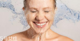 洗臉時(shí)一定要順時(shí)針嗎？只是一種習(xí)慣