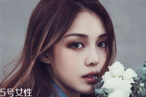 2018秋冬酒紅色眼妝怎么畫？神秘又有女人味的妝容