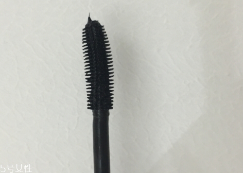 美寶蓮彎彎睫毛膏怎么用？想怎么彎就怎么彎