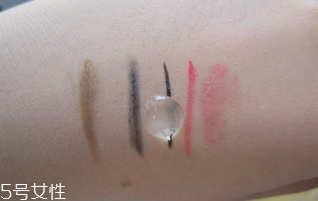 Curel卸妝啫喱適合敏感皮嗎？無(wú)酒精敏感皮專用