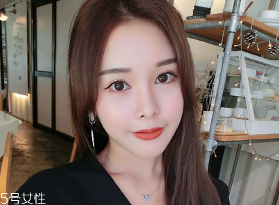 名創(chuàng)優(yōu)品眼影好用嗎？韓系貓眼妝的畫法