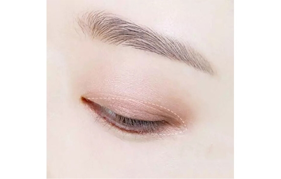 豆沙色眼妝怎么畫？超受歡迎的空氣眼妝畫法