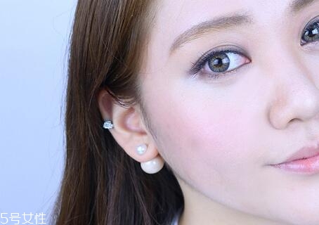 西柚色眼影怎么畫？教你畫高冷女神妝容