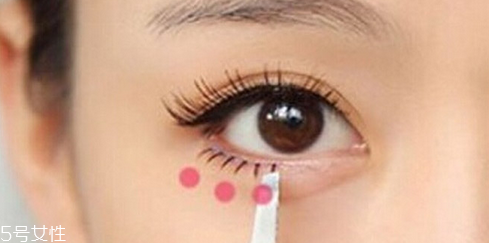 淑女妝怎么畫清新自然？教你化一個(gè)撩倒男神的妝