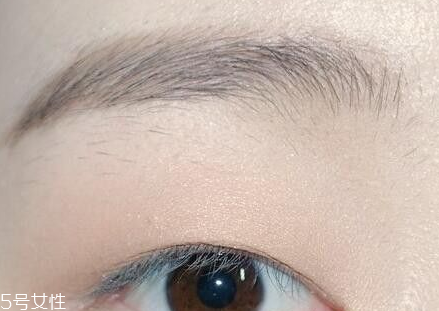 學(xué)生素顏妝怎么畫(huà)？小心機(jī)get