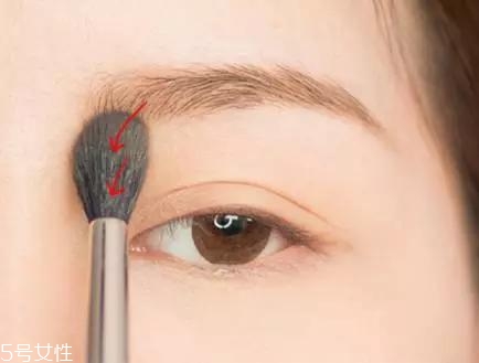 網(wǎng)紅的妝都是怎么化的？論女生眼妝的重要性