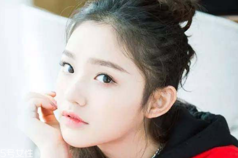 如何化妝使眼睛變大？落日線放大雙眼