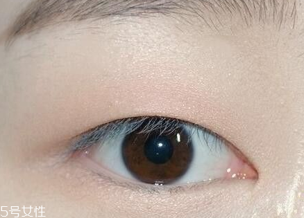 學(xué)生素顏妝怎么畫(huà)？小心機(jī)get