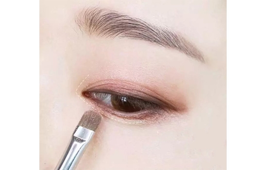 豆沙色眼妝怎么畫？超受歡迎的空氣眼妝畫法
