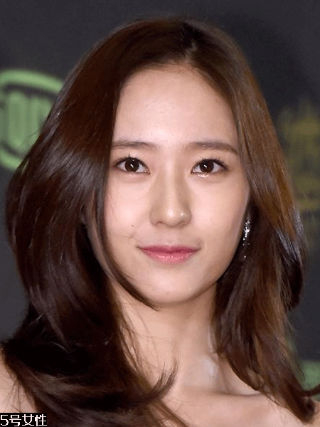 眼影需要卸妝嗎？閃亮海灘眼妝教程