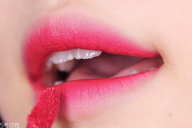 西柚色眼影怎么畫？教你畫高冷女神妝容