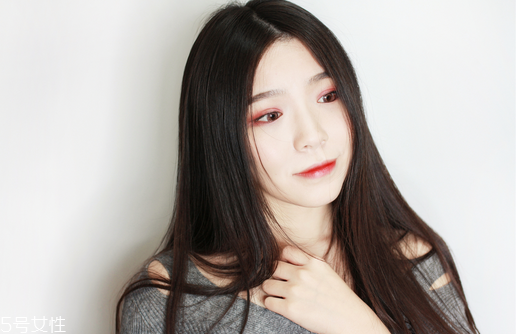 怎么用眼線液畫(huà)下睫毛教程 輕松卸除眼線小技巧 怎么用眼線液畫(huà)下睫毛教程 輕松卸除眼線小技巧