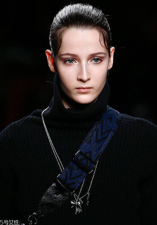 淑女妝怎么畫清新自然？教你化一個(gè)撩倒男神的妝