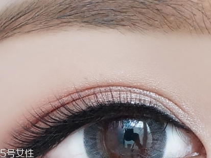 學(xué)生素顏妝怎么畫(huà)？小心機(jī)get