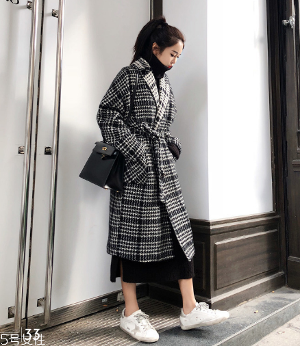 大衣買回來(lái)要洗嗎？這些衣服新買回來(lái)一定要洗