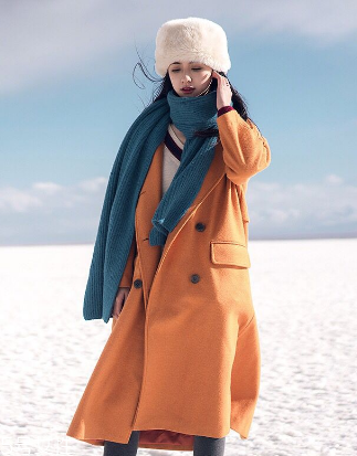 純色呢大衣怎么搭配？這樣搭美到?jīng)]朋友