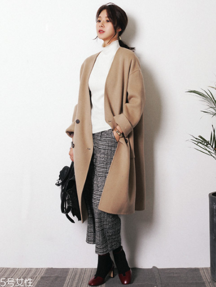 大衣上有膠印怎么去除？這樣做膠漬統(tǒng)統(tǒng)都不見