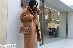 大衣上的霉點怎么去除？這樣做霉點輕松去除