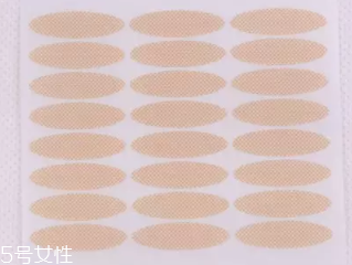 腫泡眼如何畫(huà)出高級(jí)眼妝？3步變俏麗眼眸