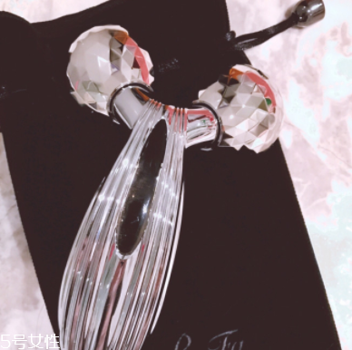 范爺同款Rafa按摩滾輪需要插電嗎？太陽(yáng)能發(fā)電