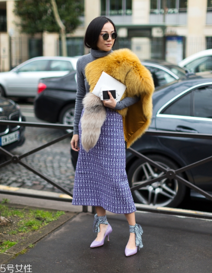 皮草披肩怎么搭配？分分鐘撩倒男神