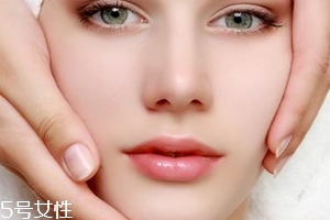 緊膚水有必要買嗎？堵住毛孔得不償失