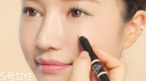底妝工具該怎么選？干皮適合刷子