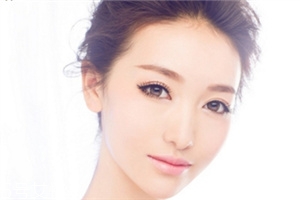 割雙眼皮怎么化妝遮瑕？割雙眼皮的十大禁忌